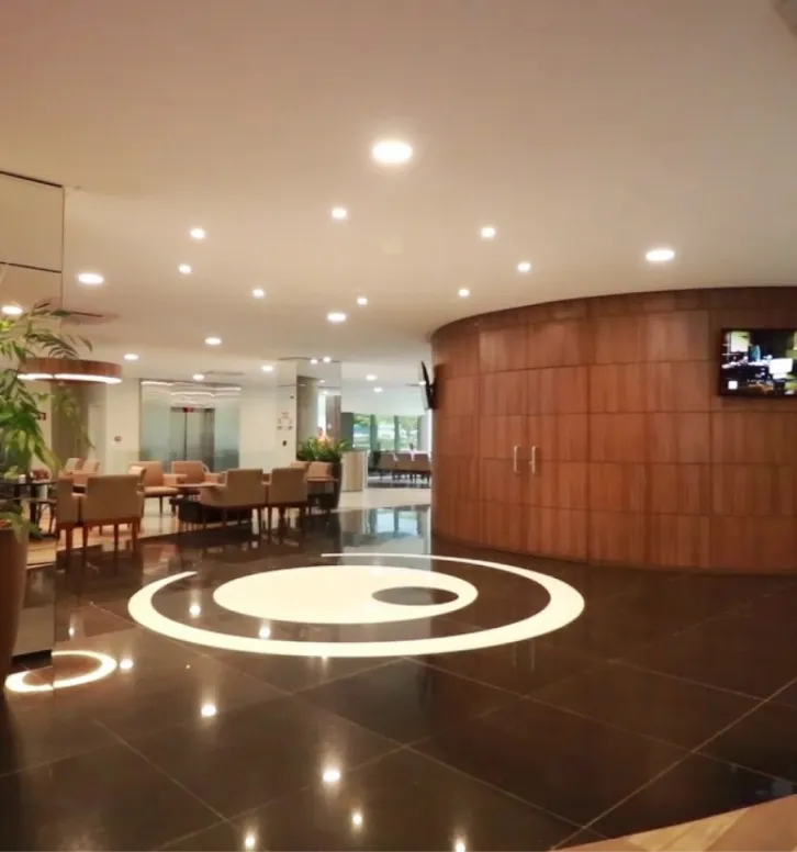 hall_1x